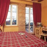 Logis Saint-martin 3*