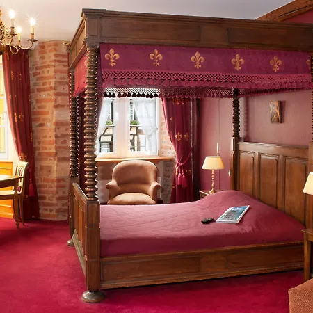 Logis Saint-martin Hotel