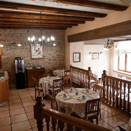 Logis Saint-martin Hotel 3*