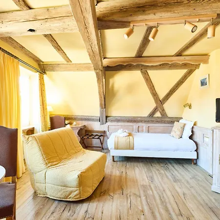فندق Logis Saint-martin 3*